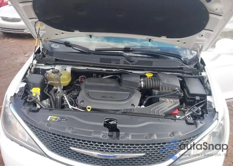 2020 Chrysler Pacifica Touring L из США, поврежденный, VIN 2C4RC1BG7LR269329